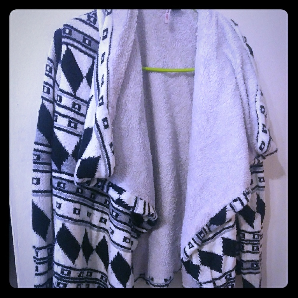 Long Sleeve cozy cardigan great condition